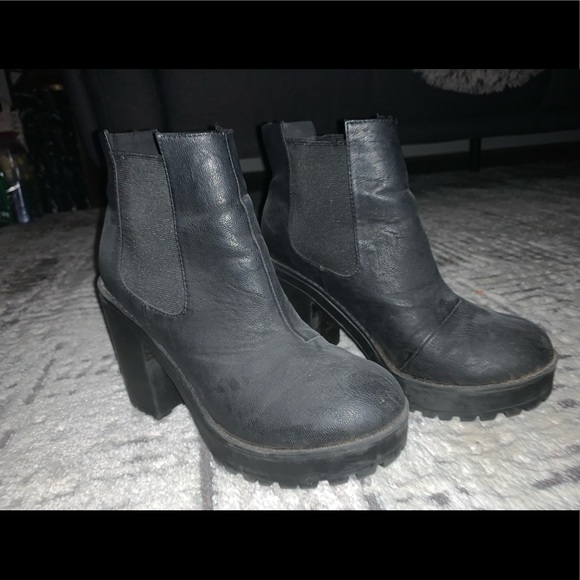 38 - Divided - Black Combat Chelsea Boot - Picture 5 of 14